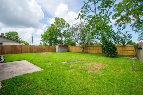 16911 Bougainvilla Lane Friendswood TX 77546