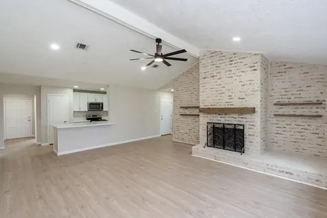 16911 Bougainvilla Lane Friendswood TX 77546