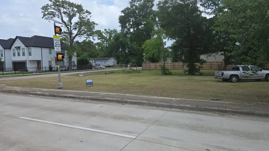 8702 Easthaven Boulevard Houston TX 77075