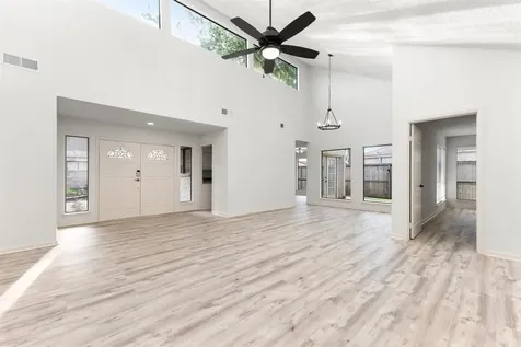 12800 Briar Forest Drive 91 Houston TX 77077