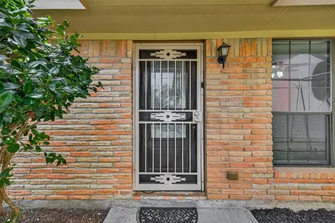 5707 Trafalgar Drive Houston TX 77085