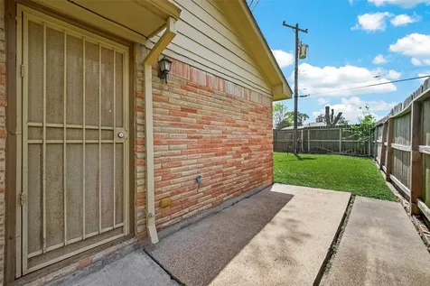 5707 Trafalgar Drive Houston TX 77085