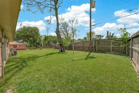 5707 Trafalgar Drive Houston TX 77085