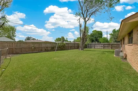 5707 Trafalgar Drive Houston TX 77085