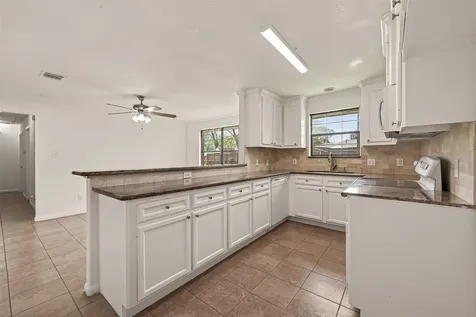 5707 Trafalgar Drive Houston TX 77085