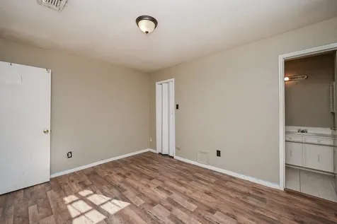 9630 Glenwood Forest Drive Houston TX 77078