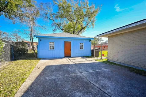 9630 Glenwood Forest Drive Houston TX 77078