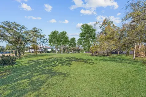 695 Rocky River Road Houston TX 77056