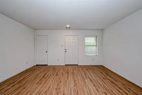 5027 Hurston Park Trail Rosharon TX 77583