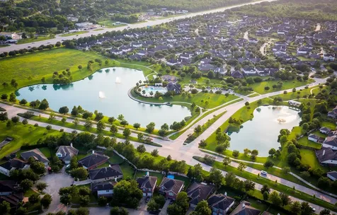 5027 Hurston Park Trail Rosharon TX 77583