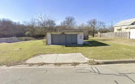 2740 Avenue K Fort Worth TX 76105