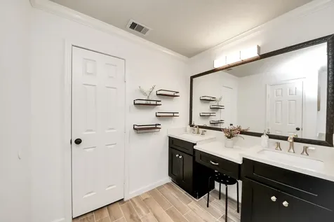 11754 Green Coral Drive Houston TX 77044