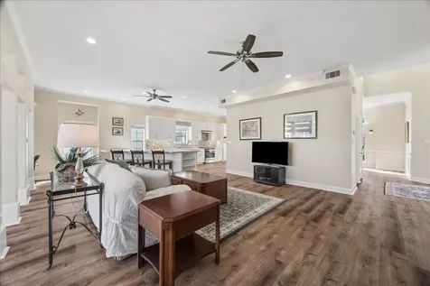 918 Long Reach Drive Tiki Island TX 77554