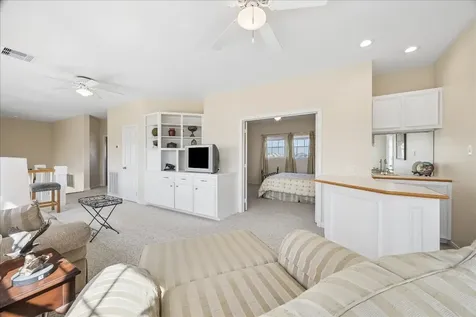 918 Long Reach Drive Tiki Island TX 77554