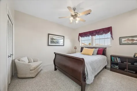 918 Long Reach Drive Tiki Island TX 77554