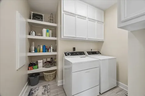 918 Long Reach Drive Tiki Island TX 77554