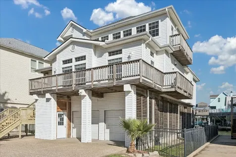 918 Long Reach Drive Tiki Island TX 77554