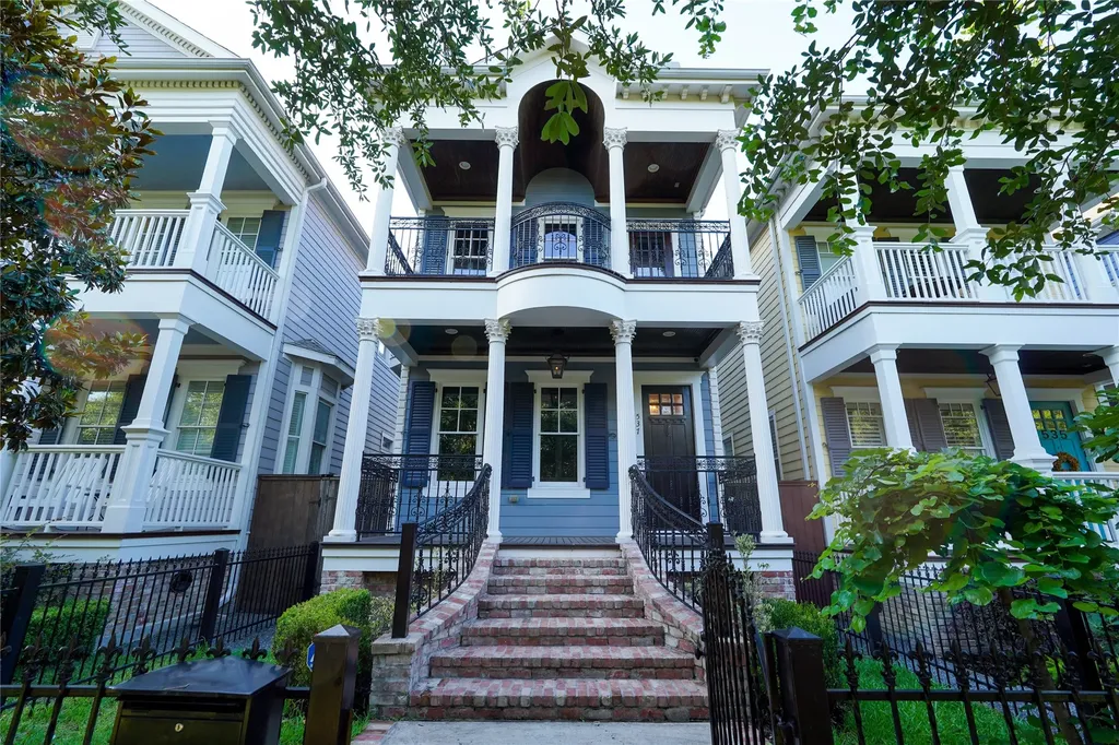 537 W 22nd Street Houston TX 77008