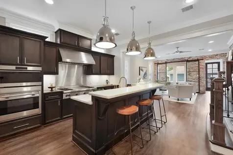 537 W 22nd Street Houston TX 77008