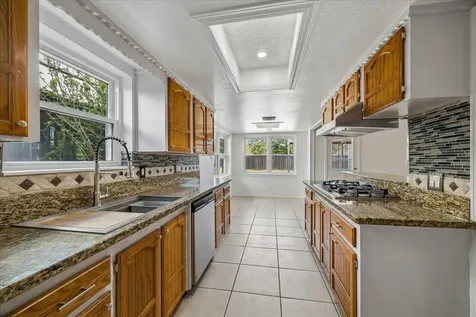 631 Lexington Square Humble TX 77338