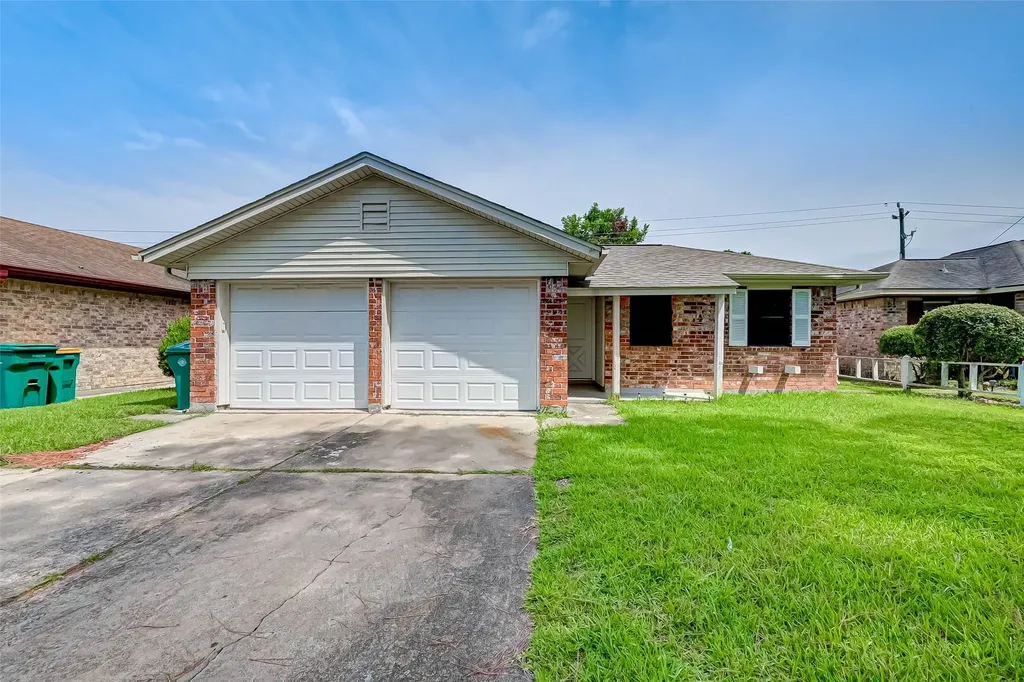 4739 Parkland Street Pasadena TX 77504