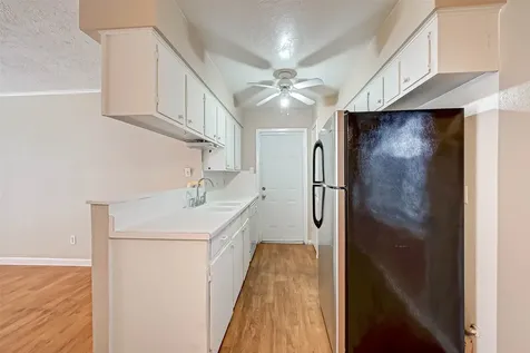 4739 Parkland Street Pasadena TX 77504