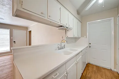 4739 Parkland Street Pasadena TX 77504