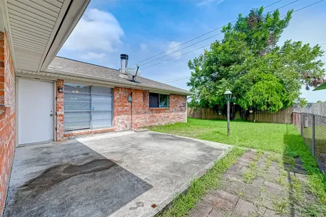 4739 Parkland Street Pasadena TX 77504