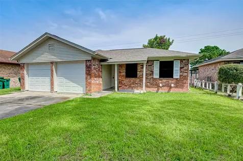 4739 Parkland Street Pasadena TX 77504
