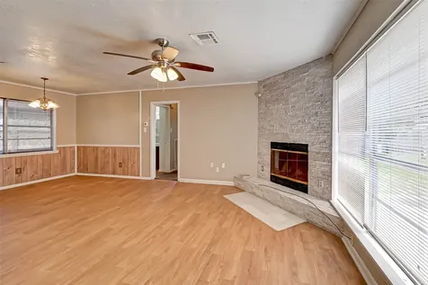 4739 Parkland Street Pasadena TX 77504