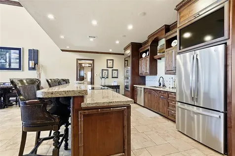 680 Villa Drive Crystal Beach TX 77650