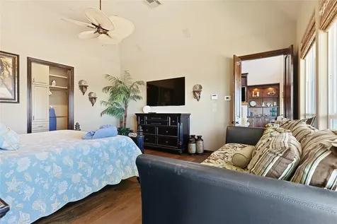 680 Villa Drive Crystal Beach TX 77650