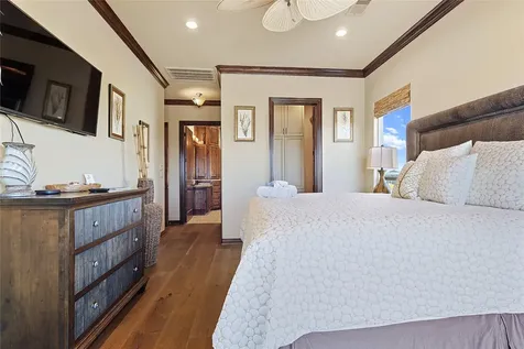 680 Villa Drive Crystal Beach TX 77650