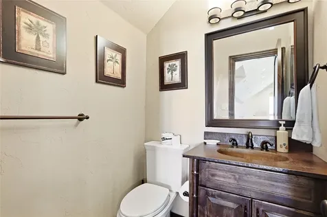 680 Villa Drive Crystal Beach TX 77650