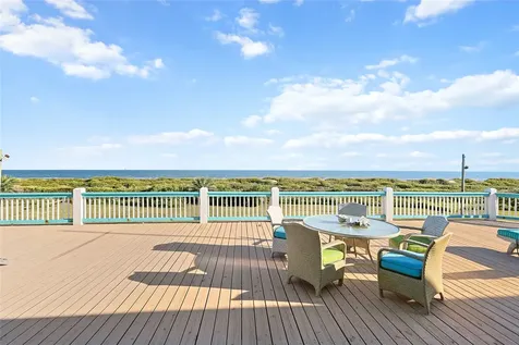 680 Villa Drive Crystal Beach TX 77650
