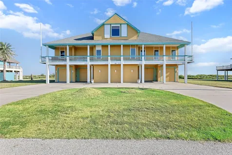 680 Villa Drive Crystal Beach TX 77650