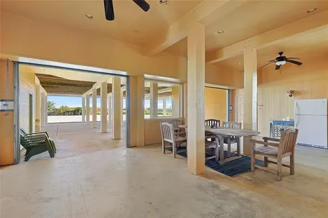 680 Villa Drive Crystal Beach TX 77650