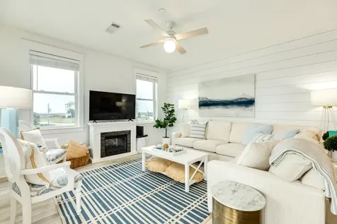 4231 Pointe West Dr Drive 103 Galveston TX 77554