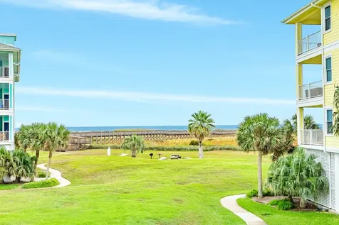 4231 Pointe West Dr Drive 103 Galveston TX 77554