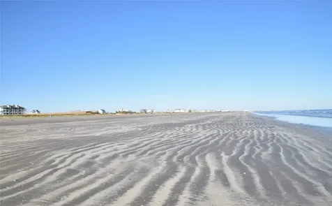 4231 Pointe West Dr Drive 103 Galveston TX 77554