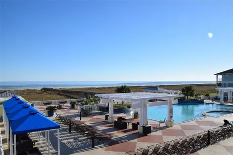 4231 Pointe West Dr Drive 103 Galveston TX 77554