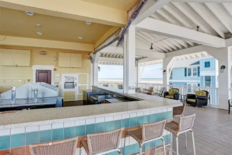 4231 Pointe West Dr Drive 103 Galveston TX 77554