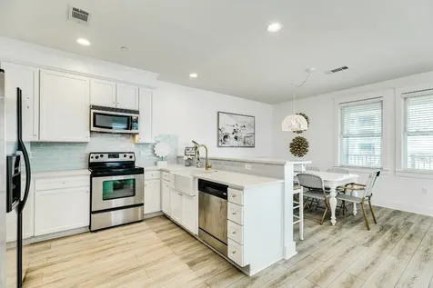 4231 Pointe West Dr Drive 103 Galveston TX 77554