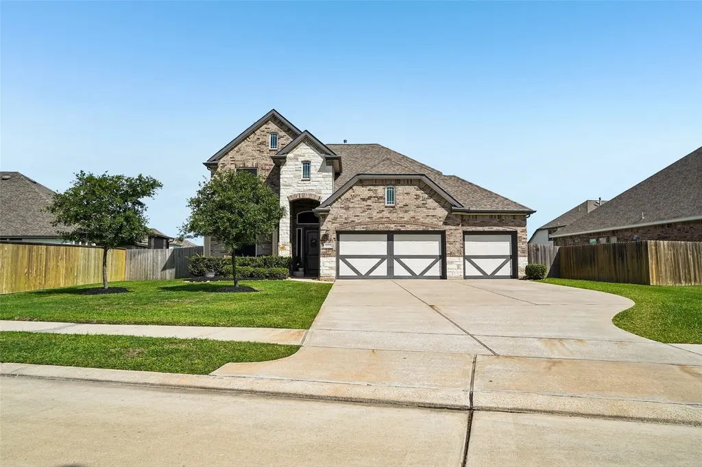 11715 Autumn Leaf Drive Mont Belvieu TX 77535