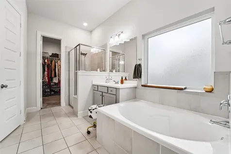 11715 Autumn Leaf Drive Mont Belvieu TX 77535