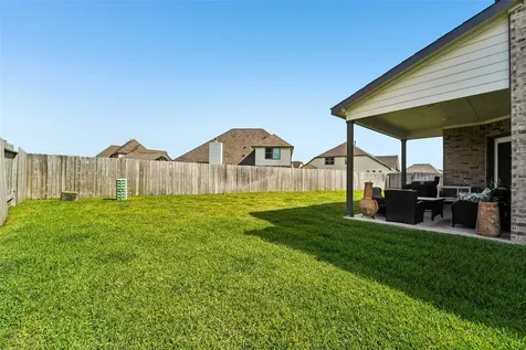 11715 Autumn Leaf Drive Mont Belvieu TX 77535