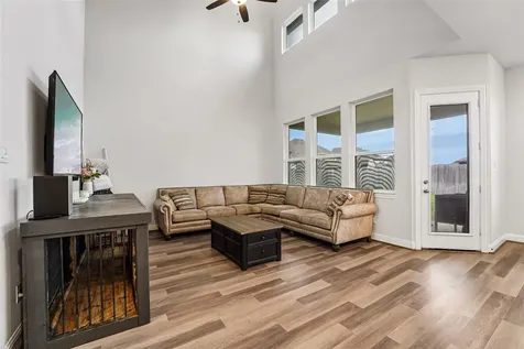 11715 Autumn Leaf Drive Mont Belvieu TX 77535