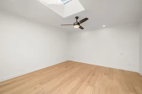 5747 Jackwood Street Houston TX 77096