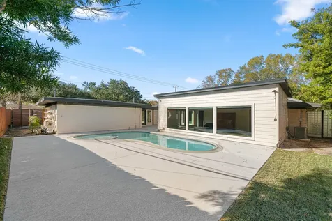 5747 Jackwood Street Houston TX 77096