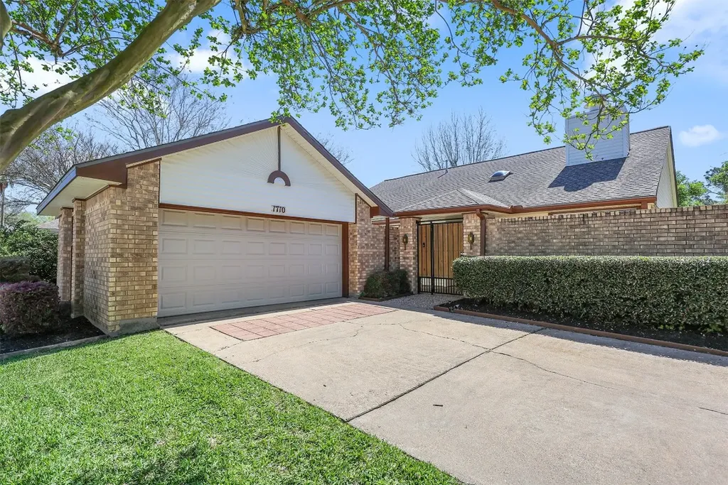 1710 Barleton Way Houston TX 77058